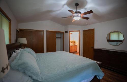 Whispering Woods Estate - Relax, Recharge, Connect - 12 wooded acres, 3 Bedrooms, 3 Baths, sleeps 10 - Foto 24