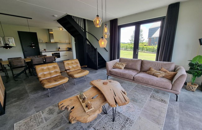 Luxurious Detached Water Villa With Jetty - Foto 11