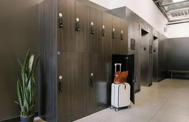 Court Square Hotel Long Island City New York , Belvilla District 6 Formerly Sonder - Photo 3