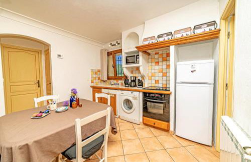 2 Bed Apartment Sleeps 6 - Pets Ok - Free Parking - Foto 2