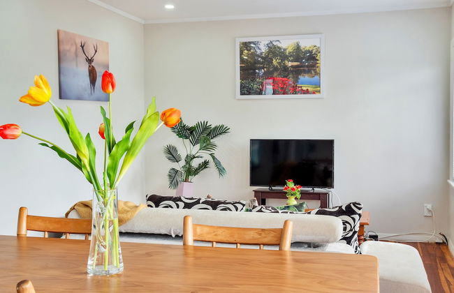 Kiwi Holiday Home near Airport - Photo 18