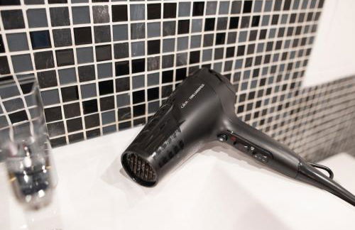 T2 - 1à 4p - Blagnac Aéroport & AIRBUS - Parking privé - Climatisation - Foto 12