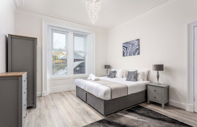 Cuthbert House - Donnini Apartments - Photo 8