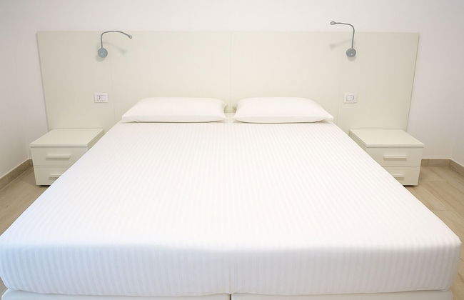 Marina di Petrolo Apartments - Photo 24