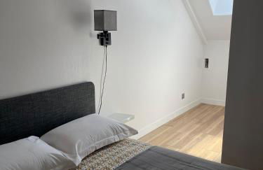 Appartement de la Fontaine à la Tour du Pin hyper centre parking privé - Foto 5