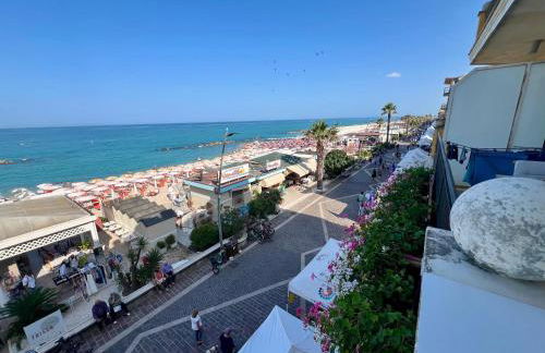 Fronte BLU - FRONTE MARE - Foto 6