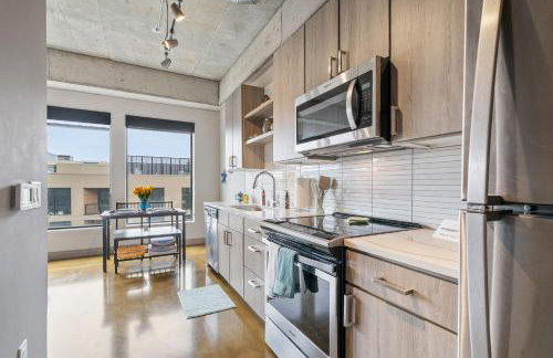 Sable 604 - One Bedroom - Photo 2