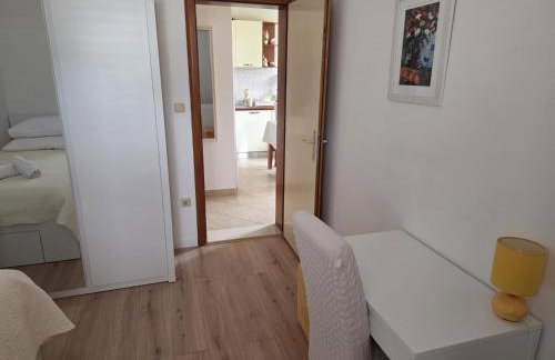 Apartman Sofia za 3 s parking blizu centra - Photo 35