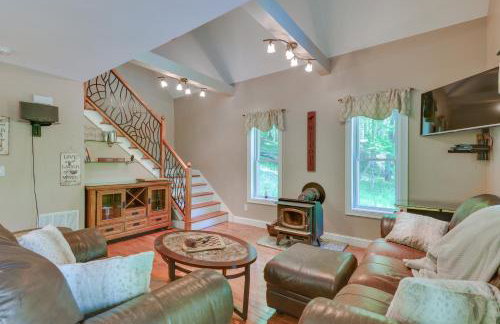 Game Room and Hot Tub Old Forge Home! - Foto 4