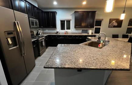 Family Friendly Contemporary House with Pool - Foto 27