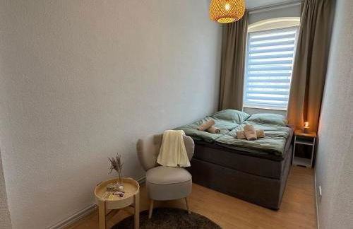 Große Ferienwohnung für Gruppen und Familien bis 8 Personen mit Balkon - Foto 14