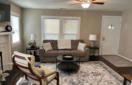 Charming 2 bed home - Close to Downtown Concord - Foto 10