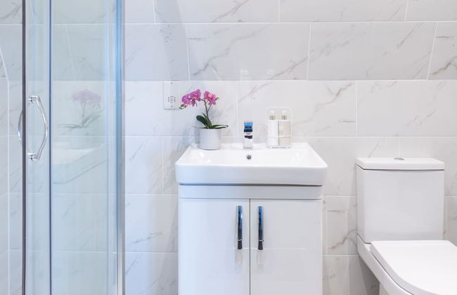 Brand new 2 bed flat with Amazing Views - Foto 16