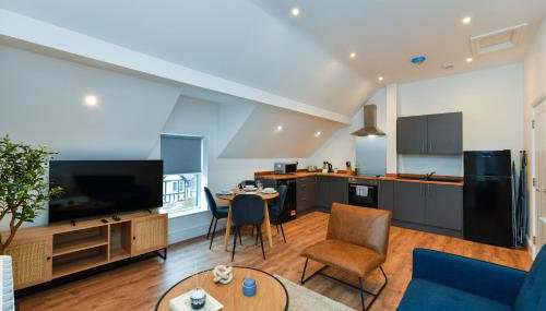Stylish Two-Bed Home Near Nature & Transport Links - Foto 1