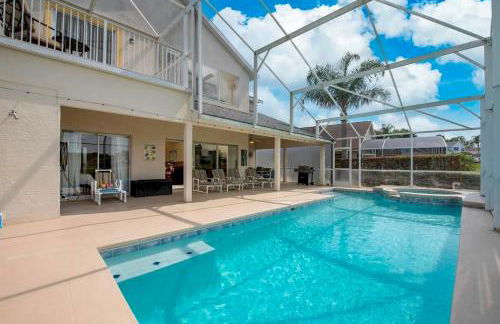 Grand Panoramic 5BR Pool Home near Disney Parks - Foto 28