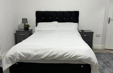 1 bedroom kitchen Flat - Foto 1