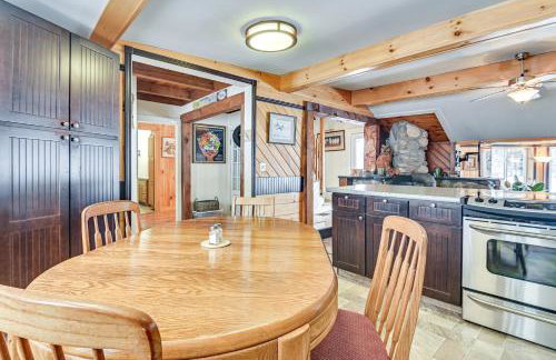 Lakeside Living in Wilton! Family Home with Views - Foto 9