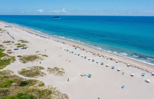 Luxury Beachfront Condo, Pool, Tennis Court, Sauna, Gym #locationenvy - Photo 43