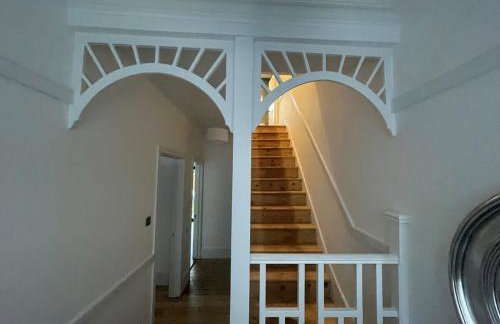 Beautiful Family Victorian Home - Foto 19