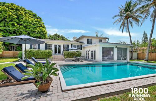 3 Home 12 bedroom compound with Pool and BBQ sleeps 24 - Foto 77