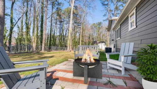 Outdoor Projector, Arcade, Fire Pit, 2 Car Garage, 2 Living Rooms - Foto 4