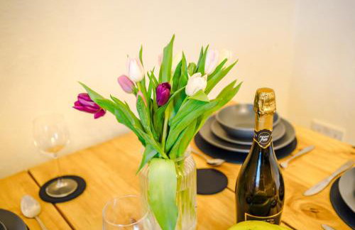 2 Bedroom Home Sleeps 4 Ideal for Long Stays and Business Trips - Foto 39