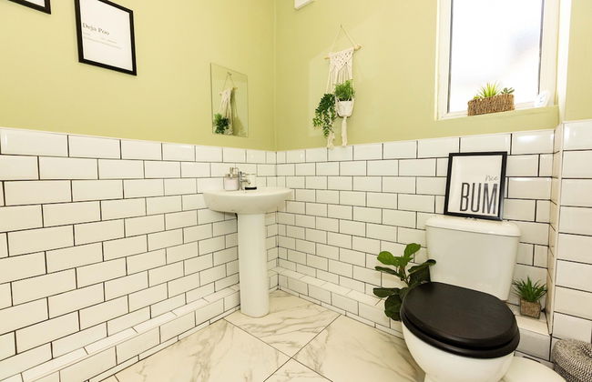 5-bed House With Distant sea Views in Plymouth - Foto 21