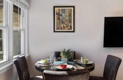 3BR Home 2 Baths Bonus Room, Minutes to NYC - Photo 9