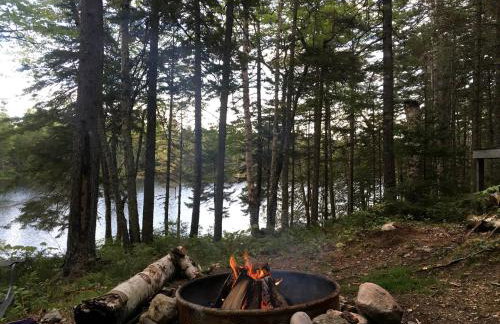 Secluded, Dog-Friendly Lakefront Cabin on Pristine Lake, Maine, for Wonderfully Romantic Getaways to Nature - Foto 20