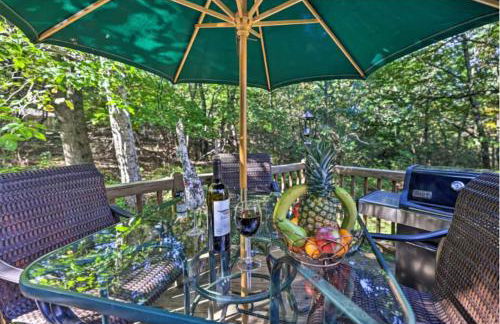 Whispering Pines Cabin Hot Tub Near Ski - Foto 12