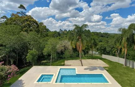 Refúgio de Luxo e Piscina à beira do Passaúna - Photo 6