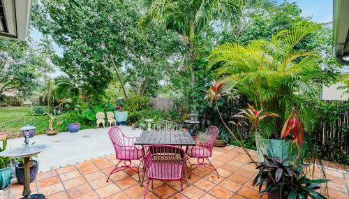 Uhost AI - Updated 1B1B Hideaway - Sleeps 3 - Foto 2, Garden view