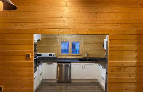 Inviting 2-Bedroom Cabin in Ashton Under Hill - Foto 18