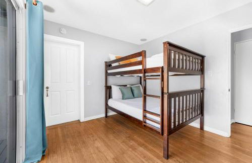 2BR-2 mins to Ocean-Sleeps 8-Pets - Photo 56