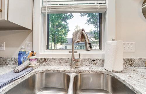 Scenic Cottage with Private Dock on Torch Lake - Foto 10