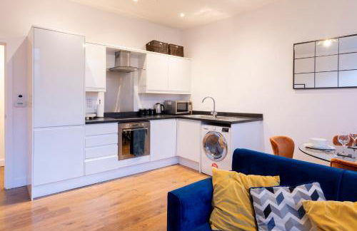 Modern 2- Bedroom Apartment in Central Redhill! - Foto 8