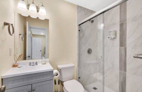 Cozy 2 Bedroom Pineville-Matthews Duplex Sleeps 8 - Foto 10