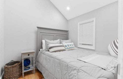 Newly Renovated Beachside Bliss Steps to Sand - Foto 16