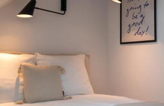 Studio sous les combles côté rue, parking gratuit - Foto 12