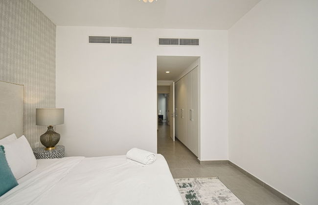 Elegant 3 BR Dubai South - Photo 47