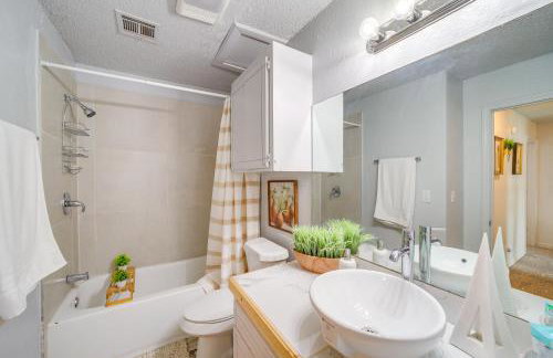 5 Mi to Route 66 Fun! Tulsa Towhome with Game Room - Foto 17