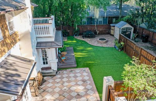 Extraordinary Old Florida home with designer interior & backyard treehouse - Foto 8