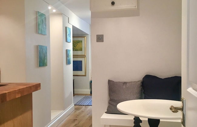 Beautiful 1BR in Historic St Aubin House - Foto 19