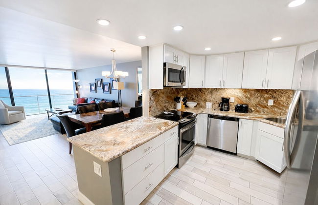 Ocean View Luxury Condo - Photo 9