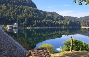 Kuća pokraj Lokvarskog jezera - Foto 17