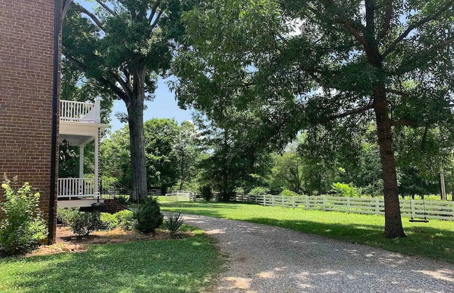 Historic Boyd Harvey House and Grounds 2 Bedroom Home by RedAwning - Foto 70