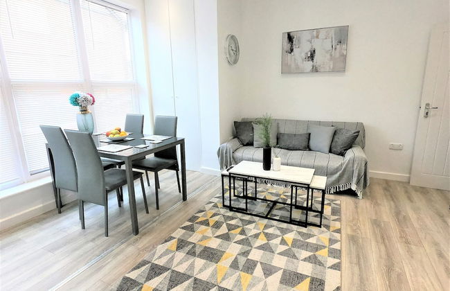 Harwoods Road Watford Apartments - Foto 12