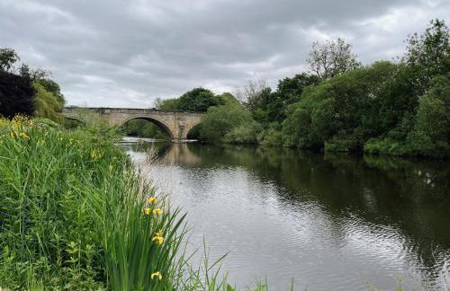 The Little Chantry - Hot Tub, Riverside, Pet Friendly - Foto 38