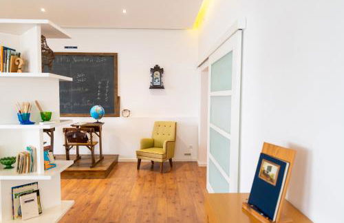 Spacious Villa with Private Pool & Garden in Douro, by Hopstays - Foto 12