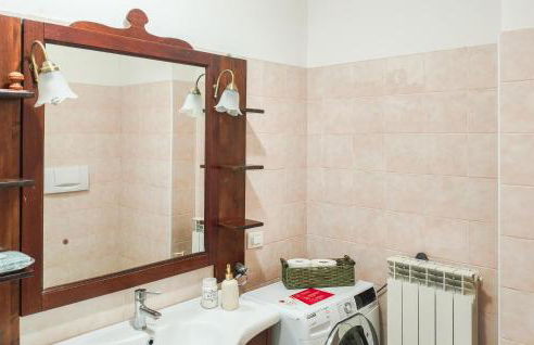 1 Bedroom Pet Friendly Apartment In San Costanzo - Foto 13